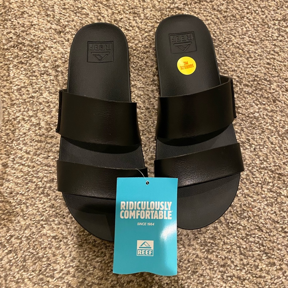 Gently used Reef Cushion Bounce Vista Sandals